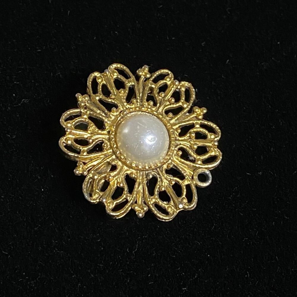 Vintage Gold Tone Filigree Sunburst Brooch Faux Pearl Center Unsigned 2"